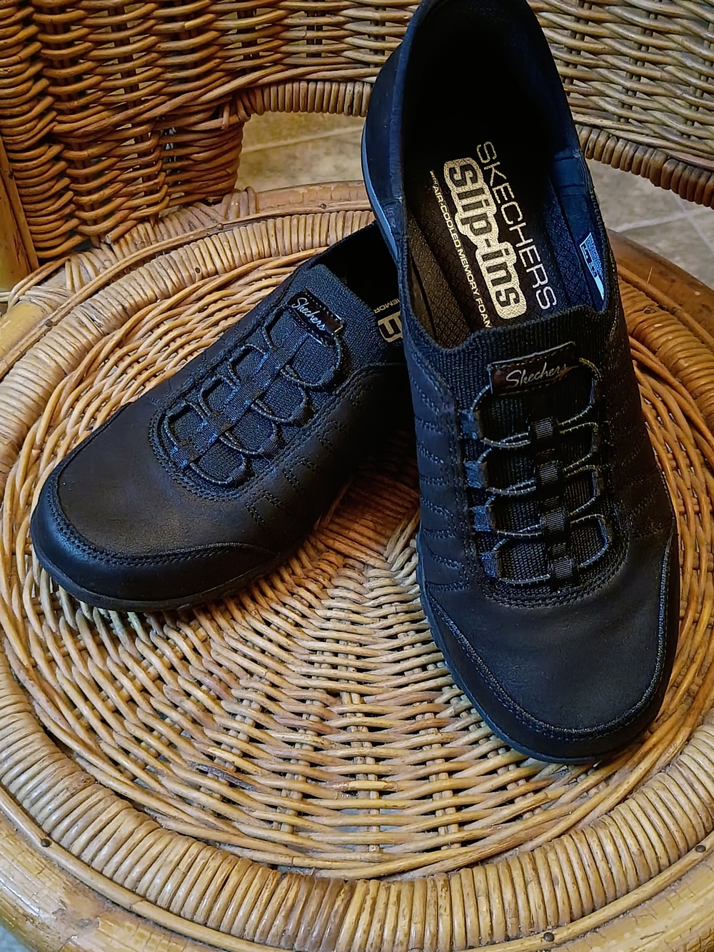 Skechers Slip-On Black Memory Foam Loafers Women's Size 7, New Without Tags - Picture 7 of 8